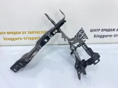 Кронштейн под фару BMW 5 2017-2019 51647383858 G30 ДО РЕСТАЙЛИНГ, правый