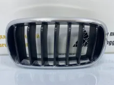 Решетка радиатора BMW X5 2013-2018 7316075 F15, левая