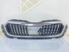 Решетка радиатора Skoda Octavia 2019-2022 5E3853761 A8 NN3