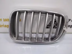 Решетка радиатора BMW X3 2010-2014 51117210725 F25, левая