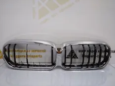 Решетка радиатора BMW 5 2020-2022 9852168 G30 РЕСТАЙЛИНГ