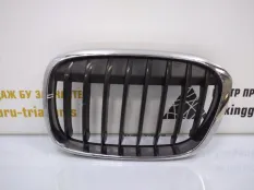 Решетка радиатора BMW X1 2015-2019 7383363 F48, левая