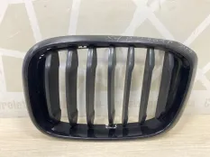 Решетка радиатора BMW X3 2017-2021 51137397465 G01 ДО РЕСТАЙЛИНГ, левая