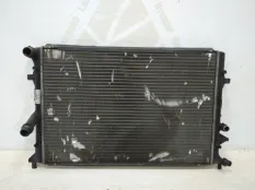 Радиатор охлаждения двигателя Skoda Octavia 2008-2013 1K0121251CL A5 РЕСТАЙЛИНГ