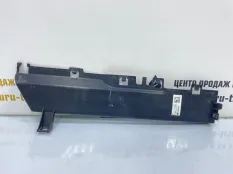 Накладка воздуховода BMW X5 2013-2018 C18491102 F15, передняя левая
