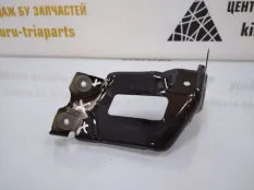 Кронштейн крыла BMW X5 2019-2023 41007492372 G05, передний правый