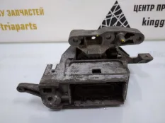 Подушка двигателя BMW X1 2019-2022 8743621 F48 РЕСТАЙЛИНГ, передняя правая