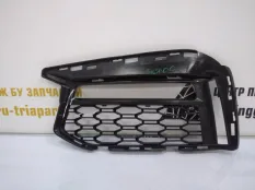 Решетка противотуманной фары BMW 5 2017-2020 51118064963 G30 M-PACK ДО РЕСТАЙЛИНГ, левая