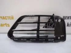 Решетка бампера BMW X1 2015-2019 51117383356 F48, правая
