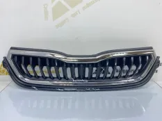 Решетка радиатора Skoda Rapid 2020-2022 60U853668 2 NK6
