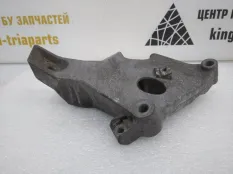 Кронштейн двигателя BMW 3 2011 22116775041 E90 РЕСТАЙЛИНГ 1.8 N47N20, передний левый