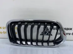 Решетка радиатора BMW X2 2018-2021 51137424777 F39, левая