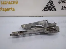 Петля капота Skoda Octavia 2004-2009 1Z0823301C A5 1Z3 ДО РЕСТАЙЛИНГ, левая