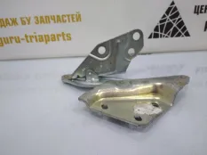 Петля капота Volkswagen Touareg 2002-2007 7L6823301B 1 7LA ДО РЕСТАЙЛИНГ, левая