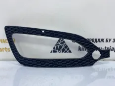Решетка противотуманной фары Hyundai Santa Fe 2012-2016 865642W010 3 DM ДО РЕСТАЙЛИНГ, правая