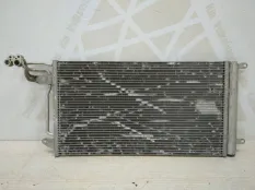 Радиатор кондиционера Volkswagen Polo 2009-2015 6R0820411S 5 612 ДО РЕСТАЙЛИНГ