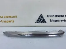 Молдинг решетки бампера BMW X5 2019-2023 51117449682 G05, передний правый