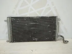 Радиатор кондиционера Volkswagen Polo 2009-2015 6R0820411H 5 612 ДО РЕСТАЙЛИНГ