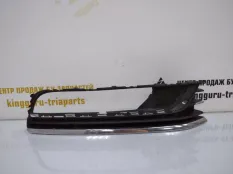Решетка противотуманной фары Volkswagen Passat 2011-2015 3AA853666A B7 362, правая
