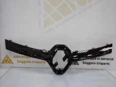 Накладка решетки радиатора Renault Kaptur 2016-2020 623829107R 1 H5_ ДО РЕСТАЙЛИНГ