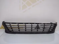 Решетка бампера Renault Logan 2018-2022 622547474R 2 L8 РЕСТАЙЛИНГ
