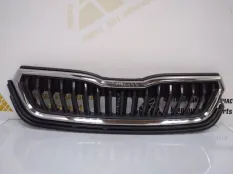 Решетка радиатора Skoda Rapid 2020-2022 60U853668 2 NK6