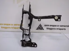 Кронштейн фары BMW X5 2019-2023 51647421709 G05, левый