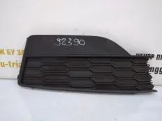 Решетка бампера Skoda Rapid 2020-2022 60U807368A 2 NK6, правая