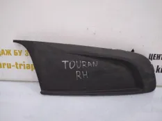 Решетка бампера Volkswagen Touran 2010-2015 1T0853666R 2 1T3, правая