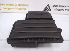 Корпус воздушного фильтра Skoda Octavia 2013-2017 04E129607A A7 5E3 ДО РЕСТАЙЛИНГ