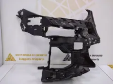 Кронштейн противотуманной фары BMW X5 2019-2023 51118069228 G05 M-PACK, правый