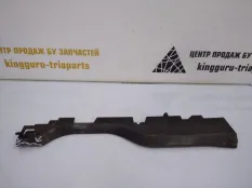 Дефлектор радиатора BMW X5 2019-2023 17118697889 G05, левый