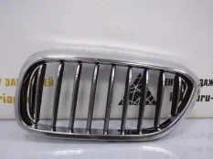 Решетка радиатора BMW 5 2017-2019 51137383519 G30 ДО РЕСТАЙЛИНГ, левая