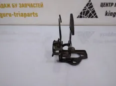 Крюк замка капота Skoda Octavia 2004-2009 1Z0823480 A5 1Z3 ДО РЕСТАЙЛИНГ