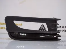 Решетка противотуманной фары Volkswagen Polo 2015-2020 6RU853666F 5 612 РЕСТАЙЛИНГ, правая