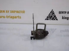 Крюк замка капота BMW 5 2013-2017 51237183763 F10 РЕСТАЙЛИНГ, левый