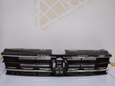 Решетка радиатора Volkswagen Tiguan 2016-2020 5NA853653B 2 AD1 ДО РЕСТАЙЛИНГ