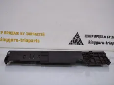 Кронштейн радиатора BMW 3 2015-2020 17118625437 F30 РЕСТАЙЛИНГ, правый