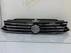 Решетка радиатора Volkswagen Passat 2014-2020 95D3051J B8 3G2 ДО РЕСТАЙЛИНГ