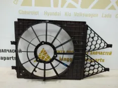 Диффузор вентилятора Volkswagen Polo 2015-2020 6RU121207B 5 612 РЕСТАЙЛИНГ