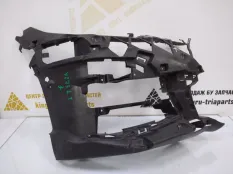 Кронштейн противотуманной фары BMW 3 2018-2022 51118069348 G20 M-PACK, правый