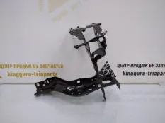 Кронштейн фары BMW 5 2017-2019 7383858 G30 ДО РЕСТАЙЛИНГ, правый