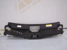 Накладка замка капота Skoda Rapid 2020-2022 60U853343 2 NK6