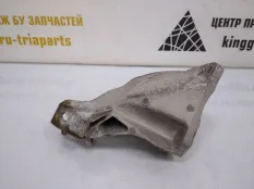 Кронштейн двигателя BMW 3 2007 22116764574 E90 ДО РЕСТАЙЛИНГ 2.0 N46B20B, правый