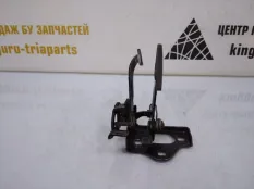 Крюк замка капота Skoda Octavia 2008-2013 1Z0823480 A5 РЕСТАЙЛИНГ