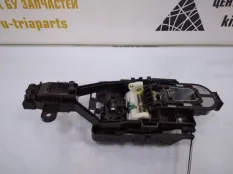 Кронштейн ручки двери Volvo S90 2 D4 Дорестайлинг 2020 31349743 PS 2.0 ДИЗЕЛЬ D4204T14, передний левый