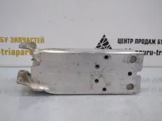 Кронштейн усилителя бампера BMW X1 2015-2019 51117406386 F48, передний правый