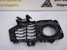 Решетка противотуманной фары BMW 4 2017-2020 51118054508 F32 M-PACK РЕСТАЙЛИНГ, правая
