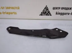 Кронштейн фары Volkswagen Golf 2008-2012 9518044 6 5K1, правый