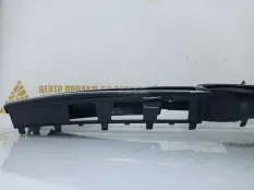 Решетка радиатора Volkswagen Touareg 2010-2014 7P6853651A 2 7P5 ДО РЕСТАЙЛИНГ